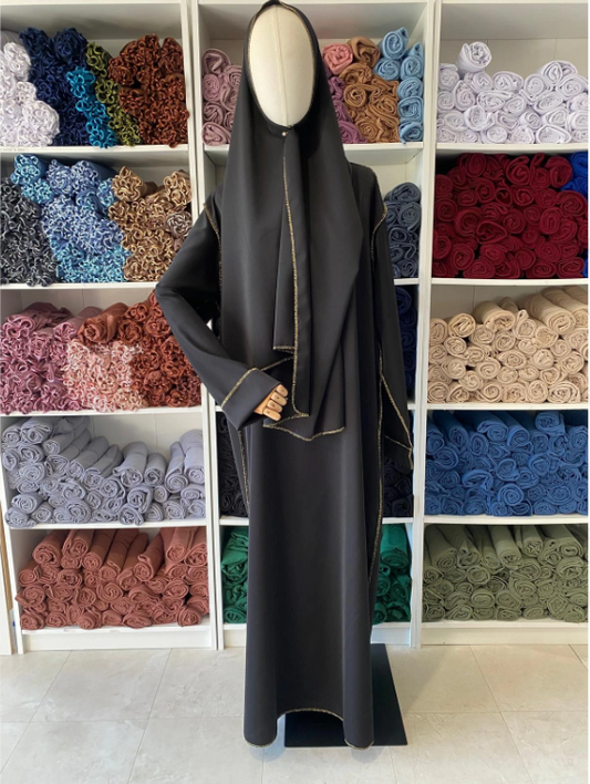 Abaya avec voile intégré à strass